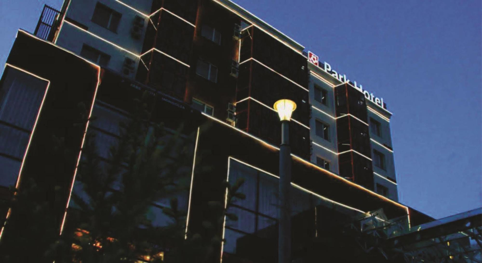 Park Hotel Ulaanbaatar Bagian luar foto